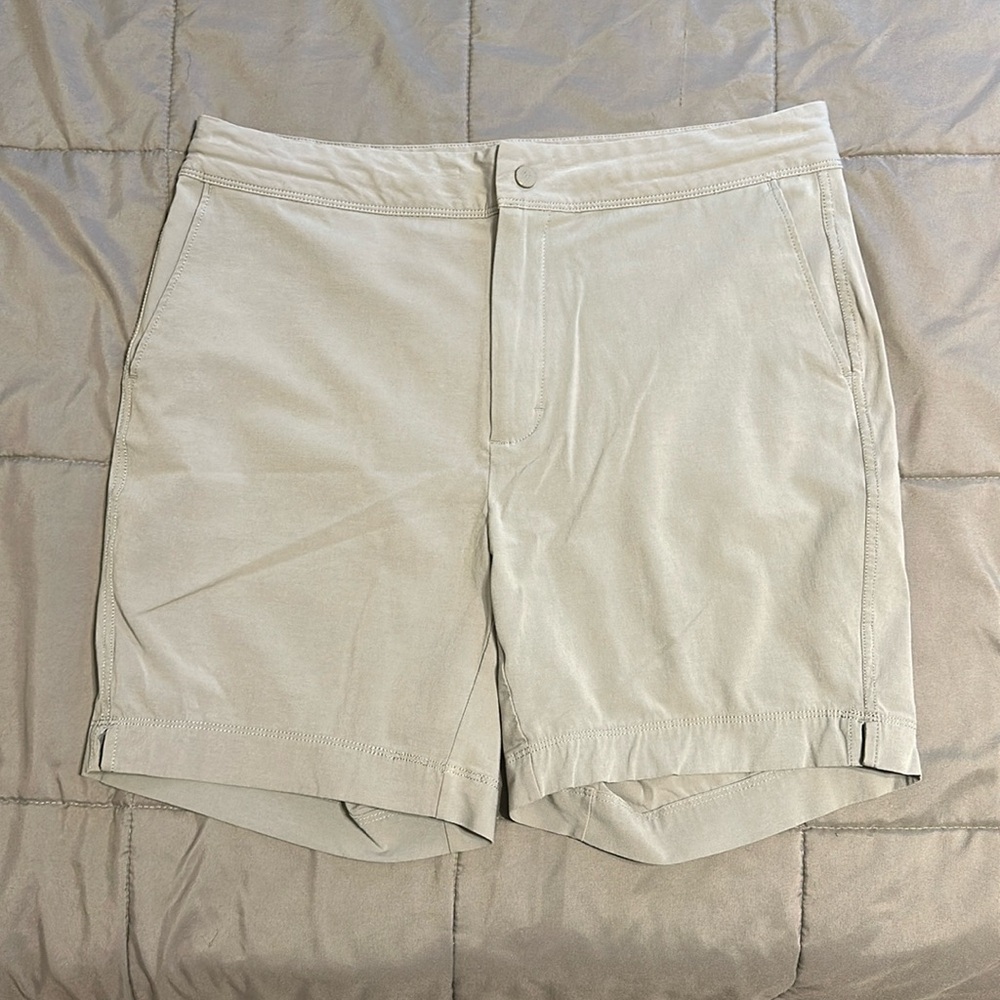 Men’s VRST Drawstring Shorts
